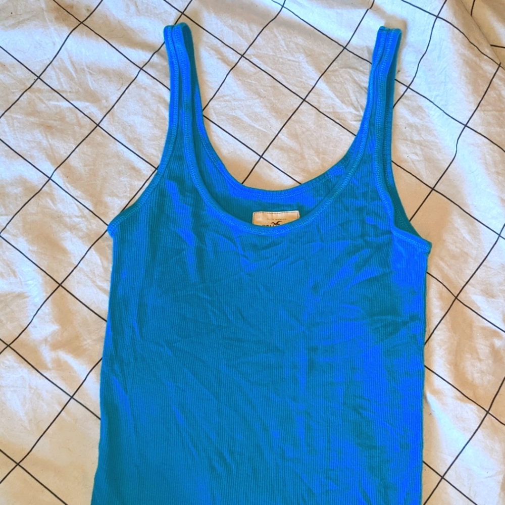 🦋2/$25🦋 HOLLISTER SoCal Stretch tank top